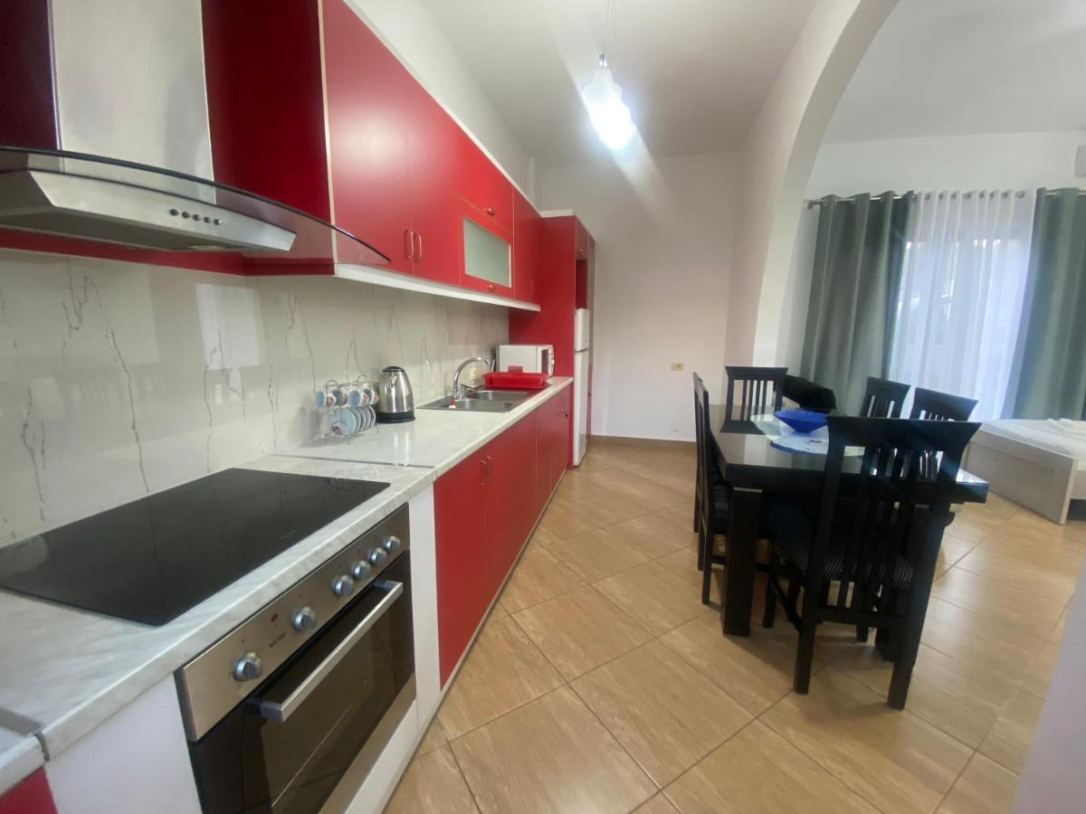 Holiday Home Shahini Ксамил Екстериор снимка