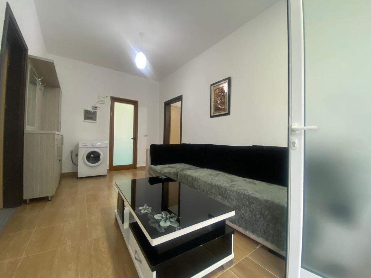 Holiday Home Shahini Ксамил Екстериор снимка