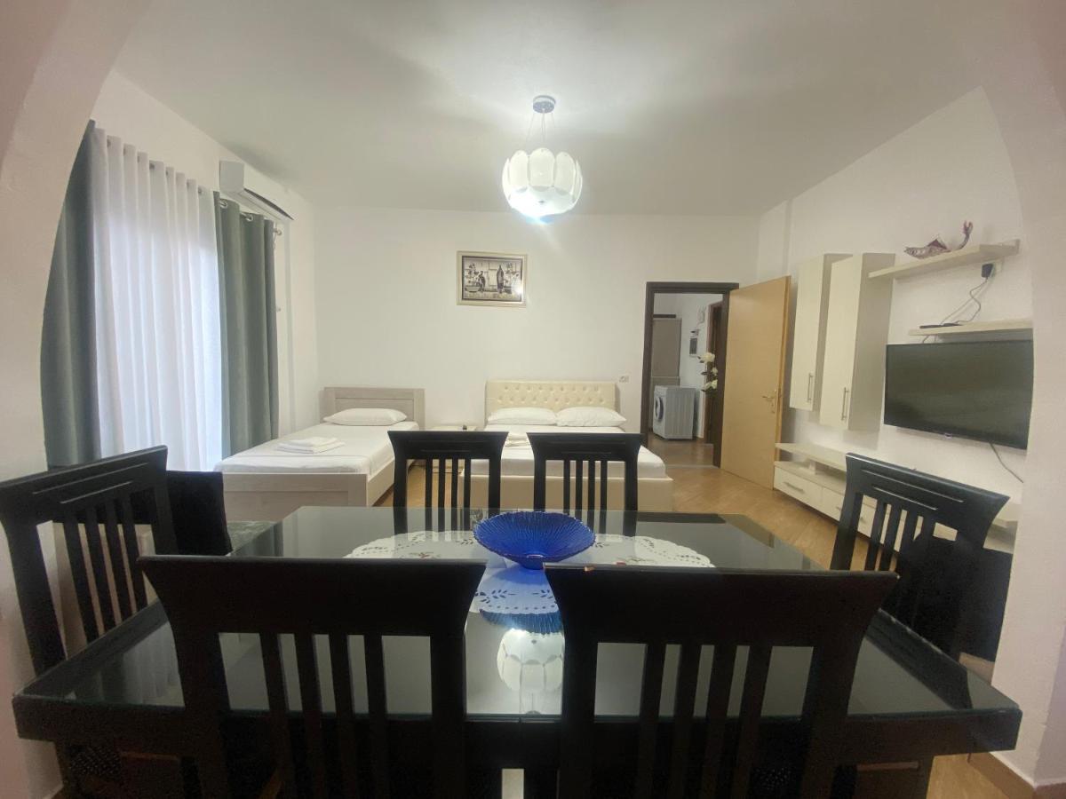 Holiday Home Shahini Ксамил Екстериор снимка